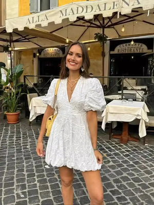 Mini Vestido Branco com Saia e Manga Bufante - Donna Boneca