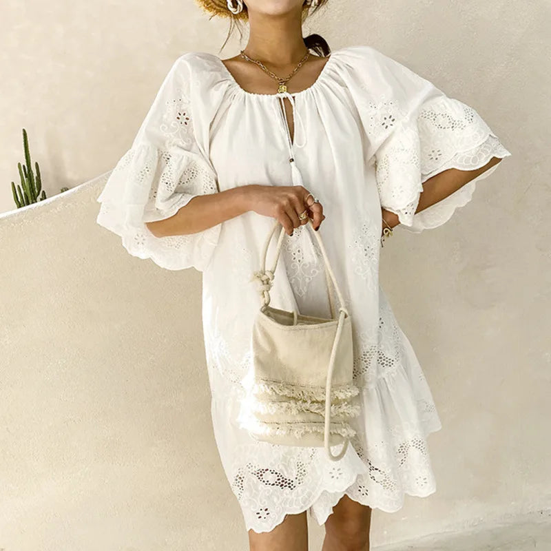 Vestido Branco de Lese com Bordados - Donna Boneca