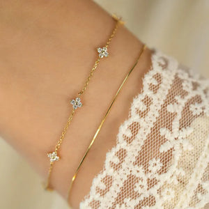 Pulseira Banhada Pequena Flor - Donna Boneca
