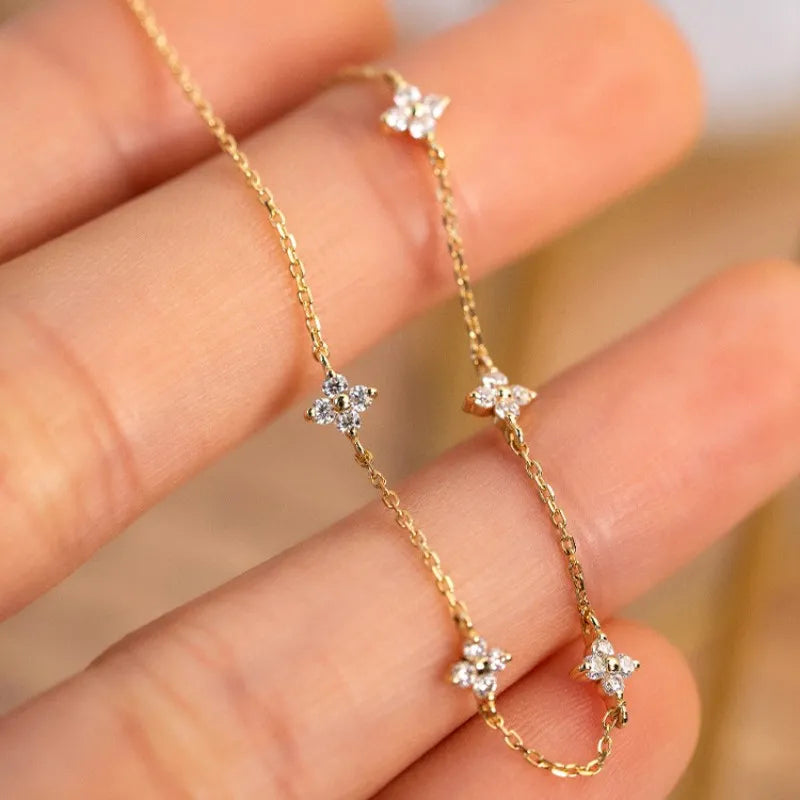 Pulseira Banhada Pequena Flor - Donna Boneca