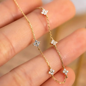 Pulseira Banhada Pequena Flor - Donna Boneca