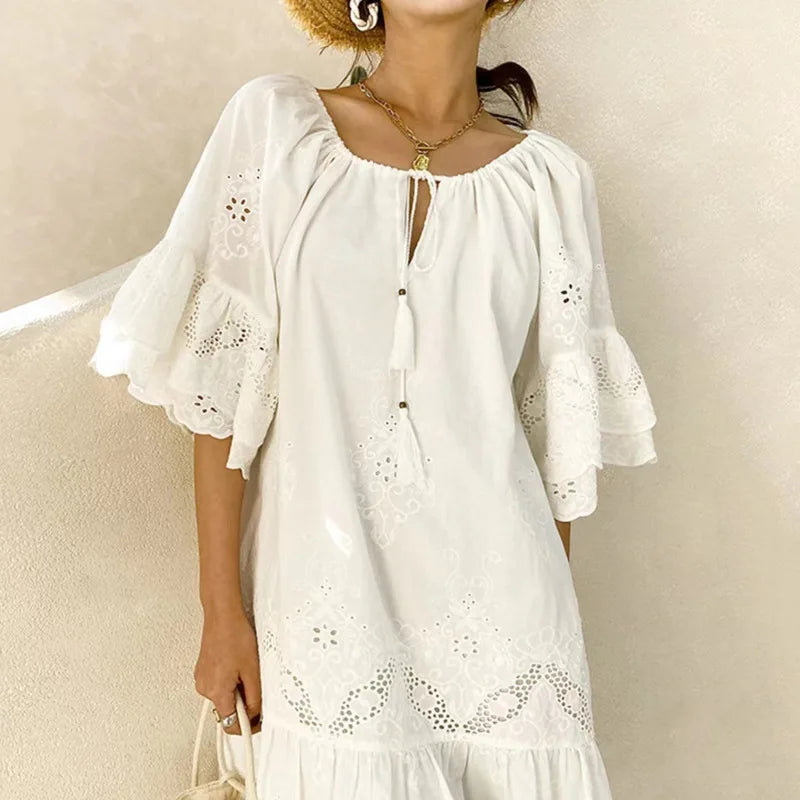 Vestido Branco de Lese com Bordados - Donna Boneca