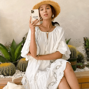 Vestido Branco de Lese com Bordados - Donna Boneca