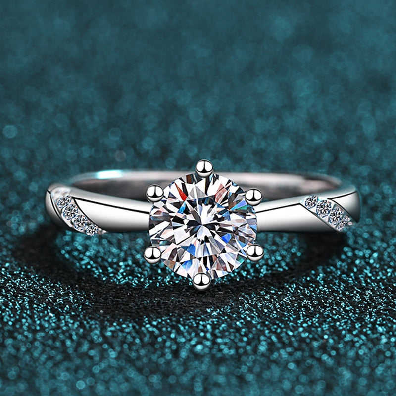 Anel em Prata com Diamante Moissanite - Donna Boneca